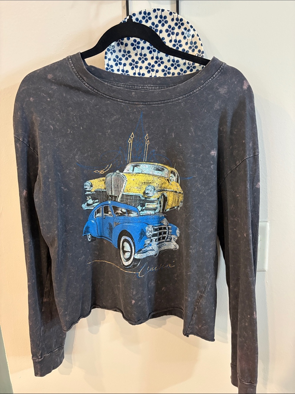 Ladies cropped long sleeve t shirt - Picture 1 of 10